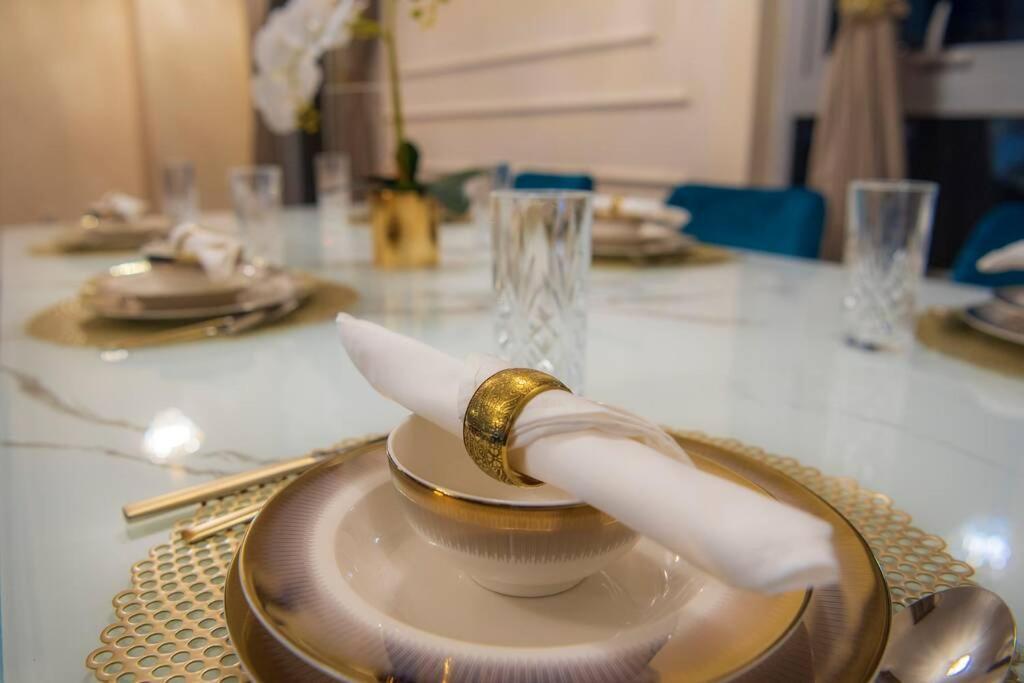First Class 2Br With Full Burj Khalifa And Fountain View Dubái Exterior foto